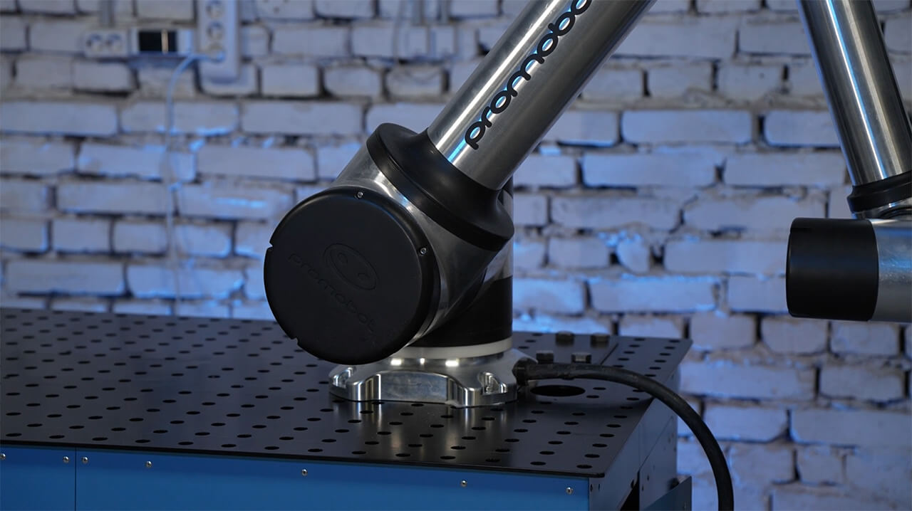 Российские промышленные роботы выходят на сцену